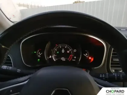 Photo 20 Renault Megane Mégane IV Berline TCe 160 FAP