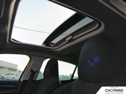 Photo 18 Renault Megane Mégane IV Berline TCe 160 FAP