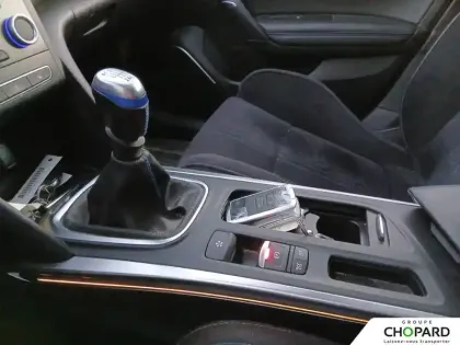 Photo 15 Renault Megane Mégane IV Berline TCe 160 FAP