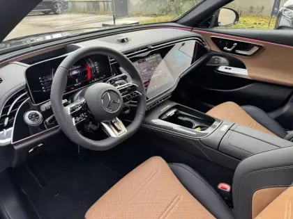 Photo 11 Mercedes Classe E  53 Hybrid AMG Speedshift TCT 9G AMG 4Matic+