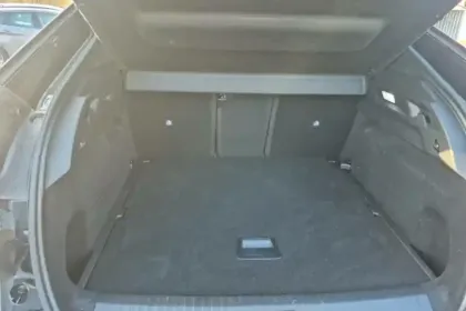 Photo 52 Peugeot 3008  Hybrid 145 e-DCS6