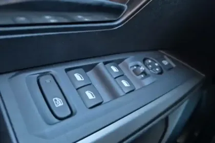 Photo 59 Peugeot 3008  Hybrid 145 e-DCS6