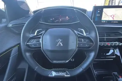 Photo 12 Peugeot 208  PureTech 100 S&S EAT8