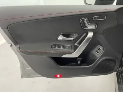 Photo 33 Mercedes CLA  Coupé 220 d 8G-DCT