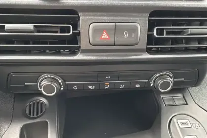 Photo 20 Citroën Berlingo  VAN TAILLE M 650KG BLUEHDI 100 S&S BVM6