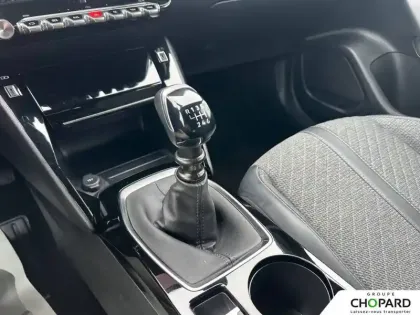 Photo 20 Peugeot 2008  PureTech 100 S&S BVM6