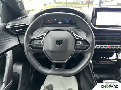 Photo 15 Peugeot 2008  PureTech 100 S&S BVM6