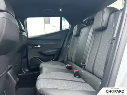 Photo 17 Peugeot 2008  PureTech 100 S&S BVM6