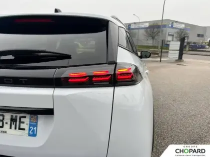 Photo 23 Peugeot 2008  PureTech 100 S&S BVM6