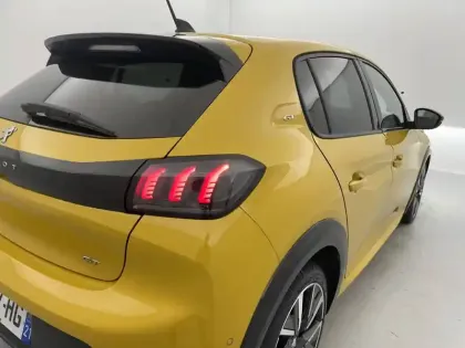 Photo 94 Peugeot 208  PureTech 100 S&S BVM6