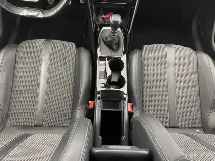 Photo 24 Peugeot 208 Gén. II Ph1 NG GT 5