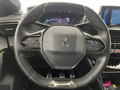 Photo 86 Peugeot 208  PureTech 100 S&S BVM6