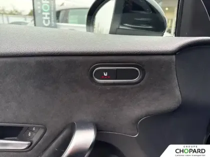 Photo 21 Mercedes Classe A  250 e 8G-DCT