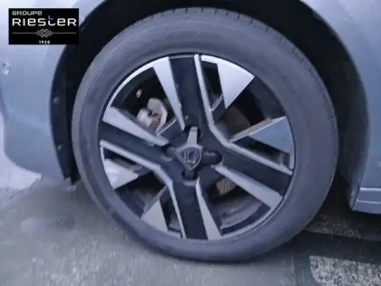 Photo 12 Peugeot 208  PureTech 100 S&S BVM6