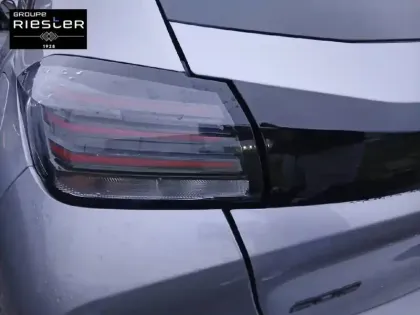 Photo 16 Peugeot 208  PureTech 100 S&S BVM6