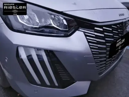 Photo 15 Peugeot 208  PureTech 100 S&S BVM6