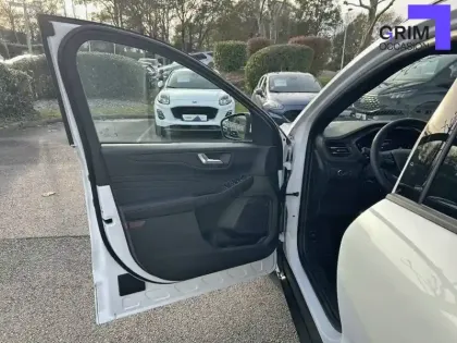 Photo 74 Ford Kuga  2.5 Duratec 180 ch FlexiFuel FHEV E85 Powershift