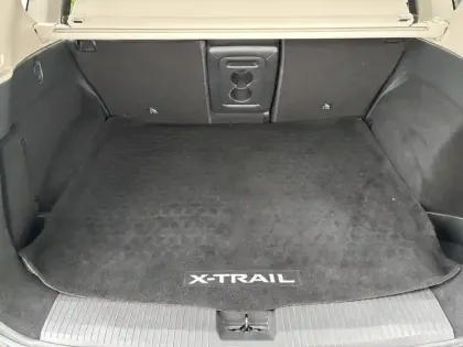 Photo 100 Nissan X-trail  e-POWER 213 ch e-4ORCE 5 Places
