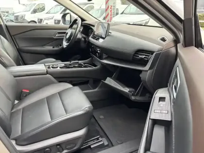 Photo 124 Nissan X-trail  e-POWER 213 ch e-4ORCE 5 Places