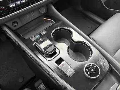 Photo 33 Nissan X-trail  e-POWER 213 ch e-4ORCE 5 Places