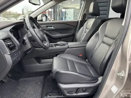 Photo 107 Nissan X-trail  e-POWER 213 ch e-4ORCE 5 Places