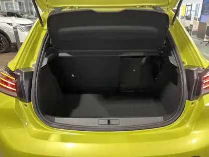 Photo 11 Peugeot 208  Electrique 54 kWh 156ch