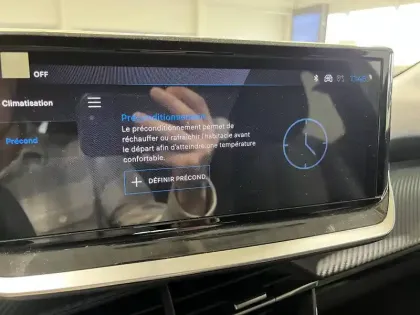 Photo 26 Peugeot 208  Electrique 54 kWh 156ch