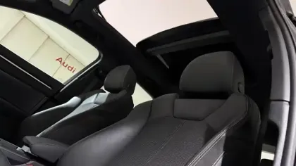 Photo 8 Audi Q3  35 TFSI 150 ch S tronic 7