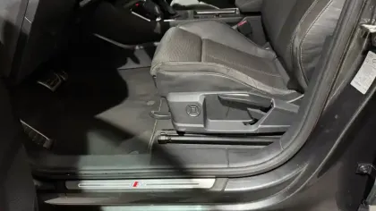 Photo 7 Audi Q3  35 TFSI 150 ch S tronic 7