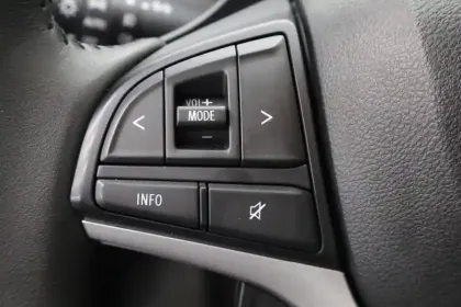 Photo 35 Suzuki Ignis  1.2 Dualjet Hybrid Auto CVT