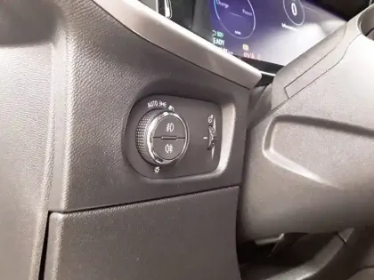 Photo 24 Opel Mokka  Electrique 136 ch & Batterie 50 kWh