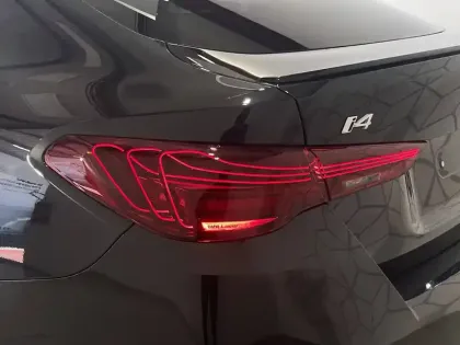 Photo 106 BMW I4  eDrive40 340 ch BVA