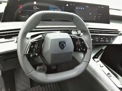 Photo 8 Peugeot 3008  Hybrid 145 e-DCS6