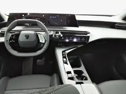 Photo 7 Peugeot 3008  Hybrid 145 e-DCS6