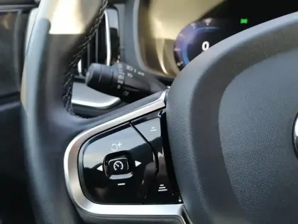 Photo 13 Volvo Xc60  B4 197 ch Geartronic 8