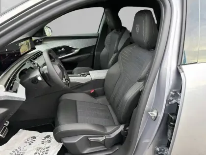 Photo 10 Peugeot 3008  Hybrid 145 e-DCS6