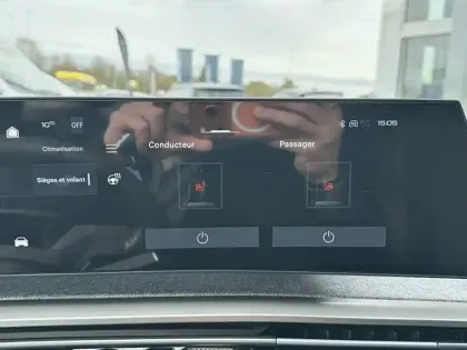 Photo 39 Peugeot 3008  Hybrid 145 e-DCS6