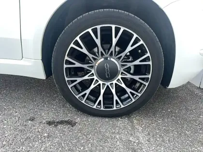 Photo 8 Fiat 500 C 1.0 70 ch Hybride BSG S/S