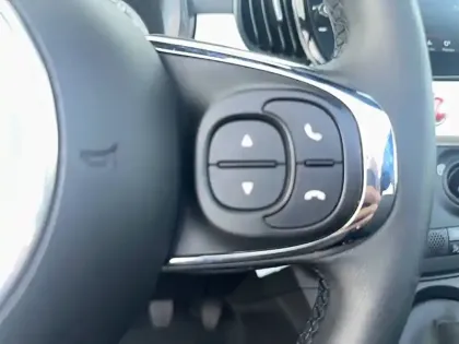 Photo 21 Fiat 500 C 1.0 70 ch Hybride BSG S/S