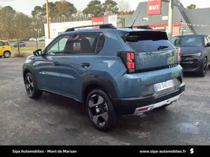 Photo 44 Fiat Grande Panda  T-Gen 3 1.2 Hybrid Turbo 110 ch eDCT6