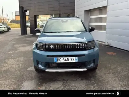 Photo 40 Fiat Grande Panda  T-Gen 3 1.2 Hybrid Turbo 110 ch eDCT6