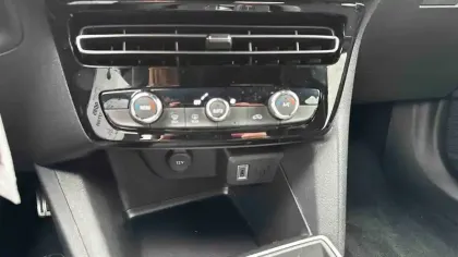 Photo 17 Opel Mokka  1.2 Turbo Hybrid 145 ch e-DCT6