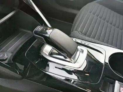 Photo 13 Peugeot 2008  Electrique 136 ch