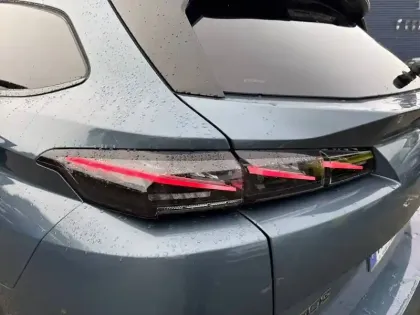 Photo 16 Peugeot 308  SW Hybrid 145 e-DCS6