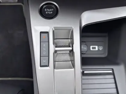 Photo 13 Peugeot 308  SW Hybrid 145 e-DCS6