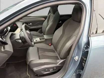 Photo 10 Peugeot 308  SW Hybrid 145 e-DCS6