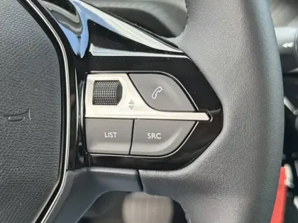 Photo 8 Peugeot 208  Hybrid 110 e-DCS6