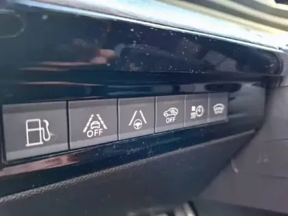 Photo 18 Peugeot 508  SW Hybrid4 360 e-EAT8 Peugeot Sport Engineered