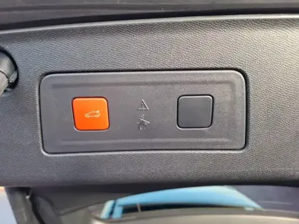 Photo 28 Peugeot 508  SW Hybrid4 360 e-EAT8 Peugeot Sport Engineered