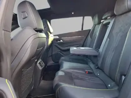 Photo 11 Peugeot 508  SW Hybrid4 360 e-EAT8 Peugeot Sport Engineered